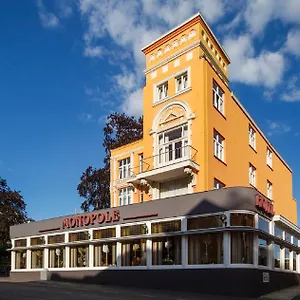 Grand Monopole Hotel